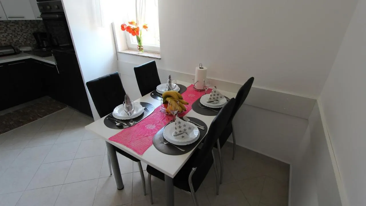 Apartments Janes Sveti Anton  0*, Sveti Anton (Krk)