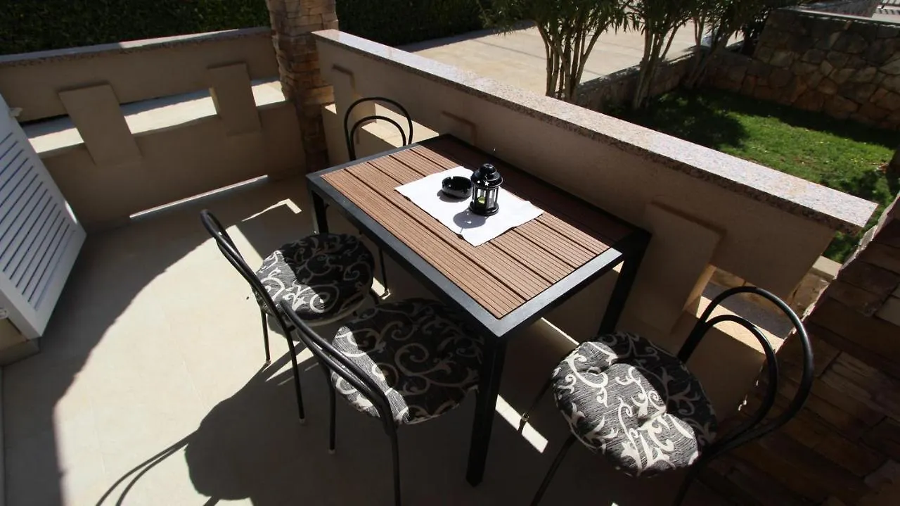 Apartments Janes 0*, Sveti Anton (Krk) Croatia