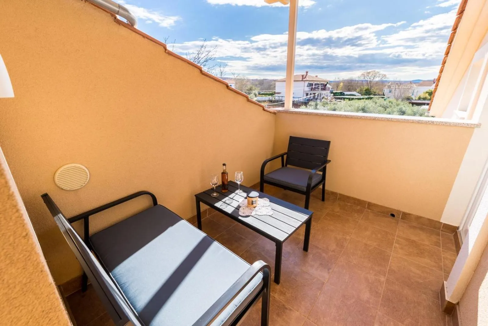 Apartments Janes Sveti Anton  0*, Sveti Anton (Krk)
